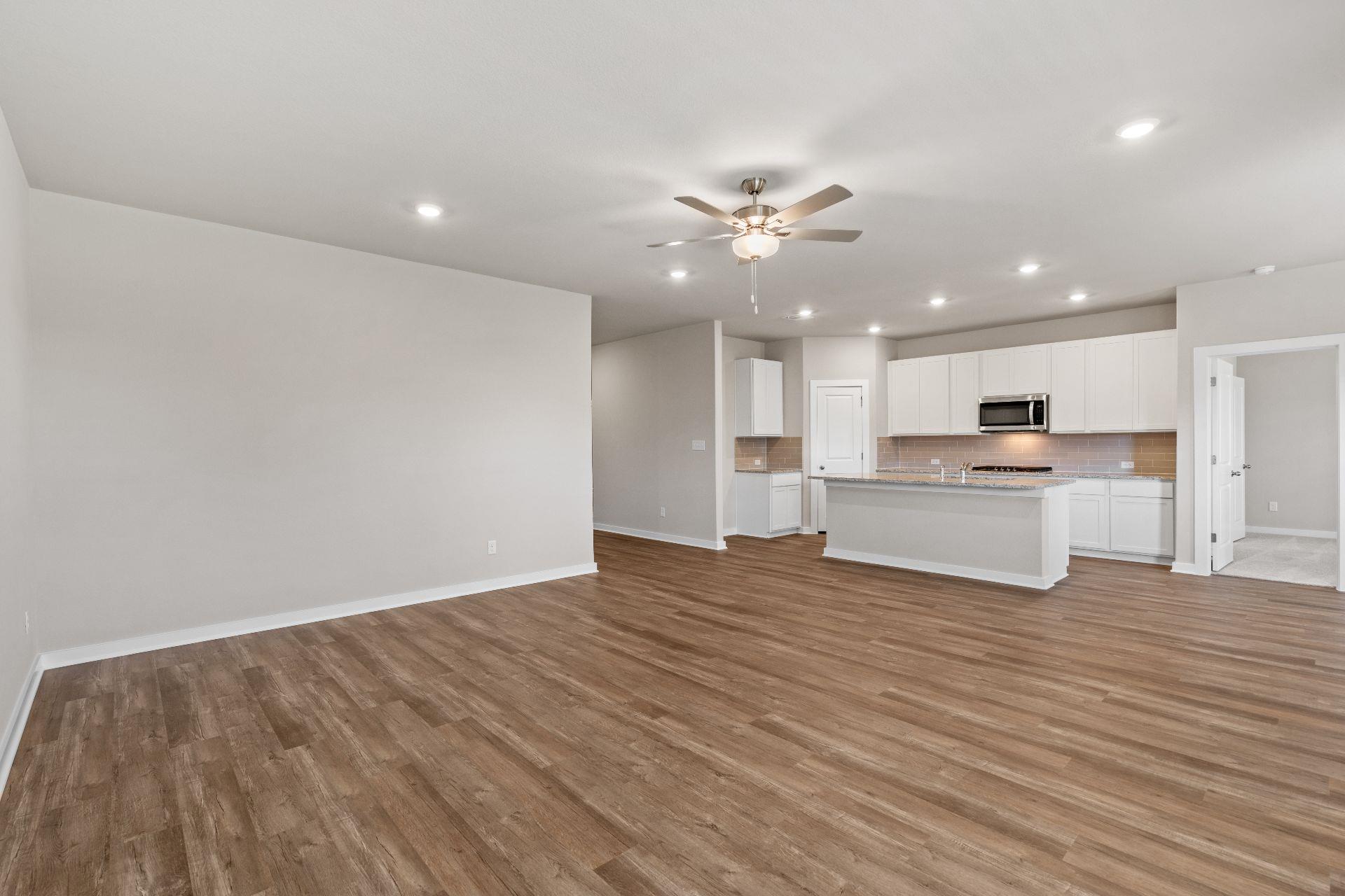 247 Red Tail Hawk Ln, Cedar Creek, TX 78612