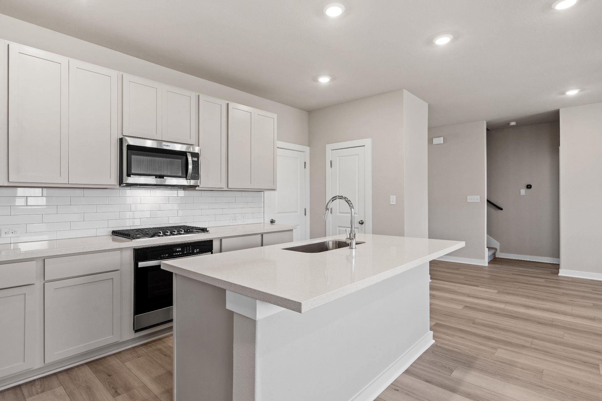 251 Red Tail Hawk Ln, Cedar Creek, TX 78612