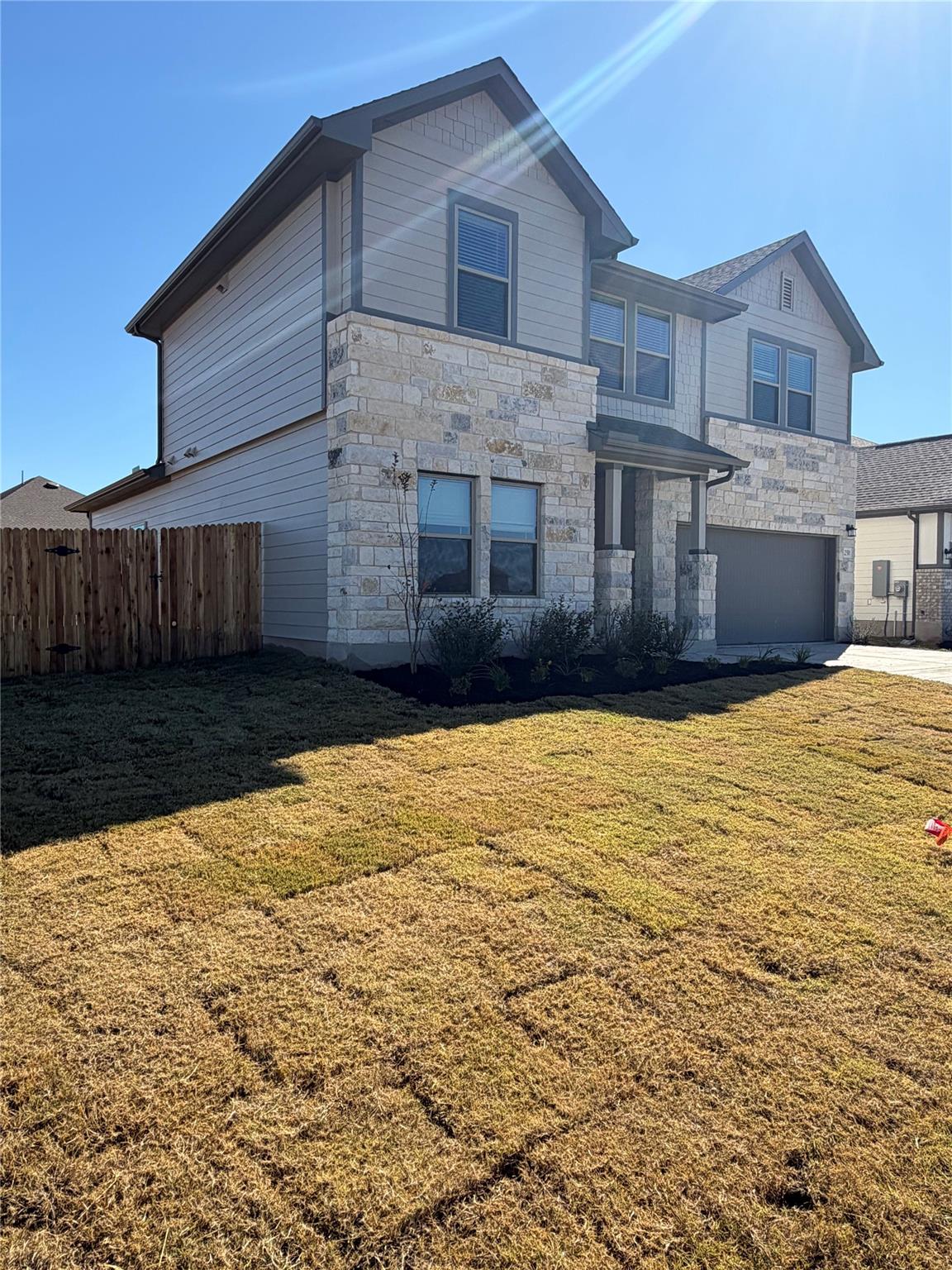 251 Red Tail Hawk Ln, Cedar Creek, TX 78612