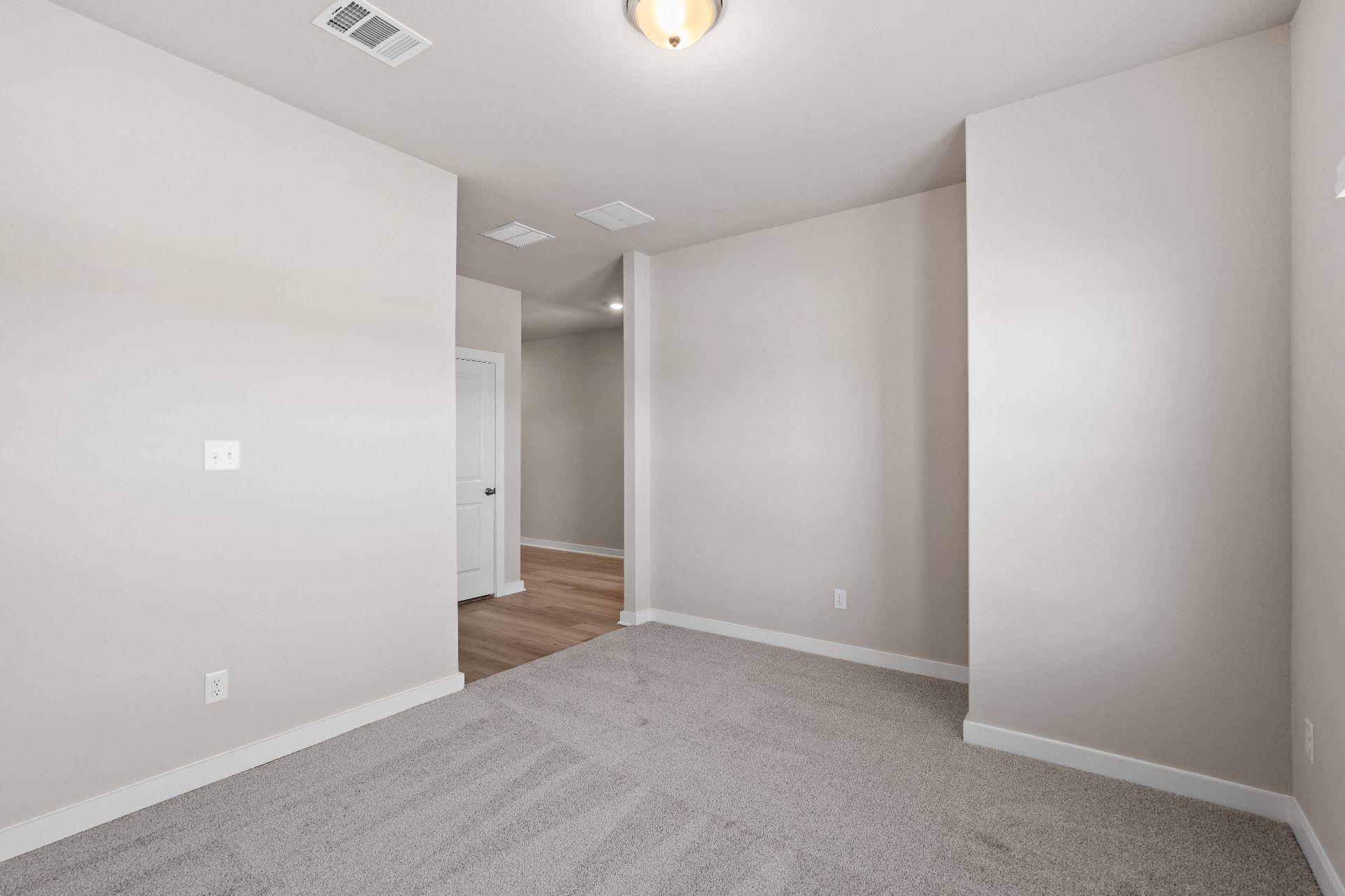 251 Red Tail Hawk Ln, Cedar Creek, TX 78612