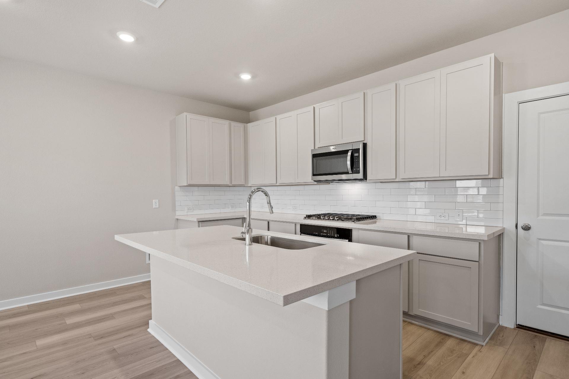 251 Red Tail Hawk Ln, Cedar Creek, TX 78612