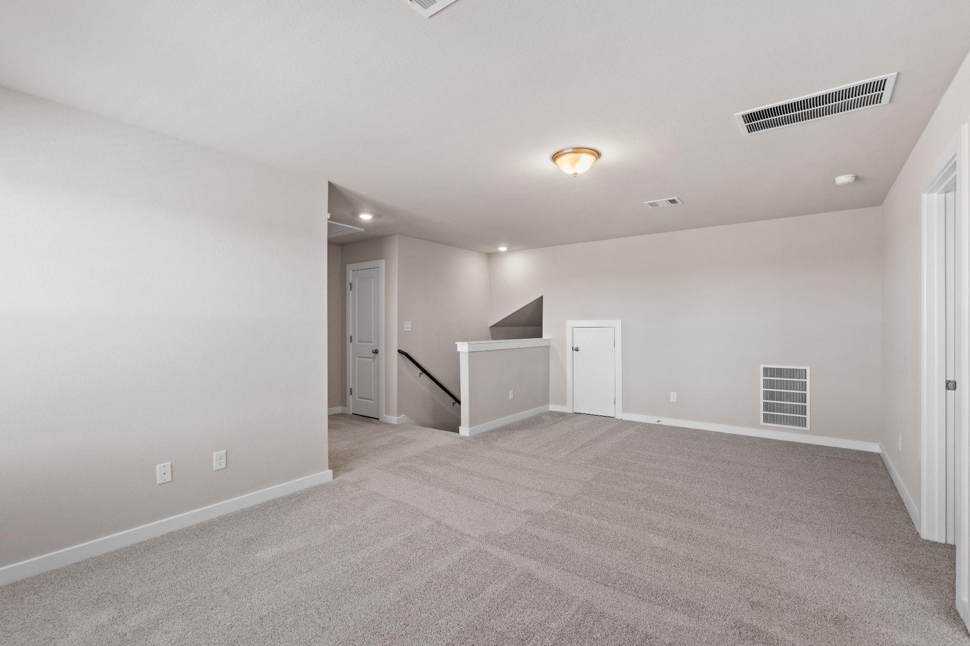 251 Red Tail Hawk Ln, Cedar Creek, TX 78612