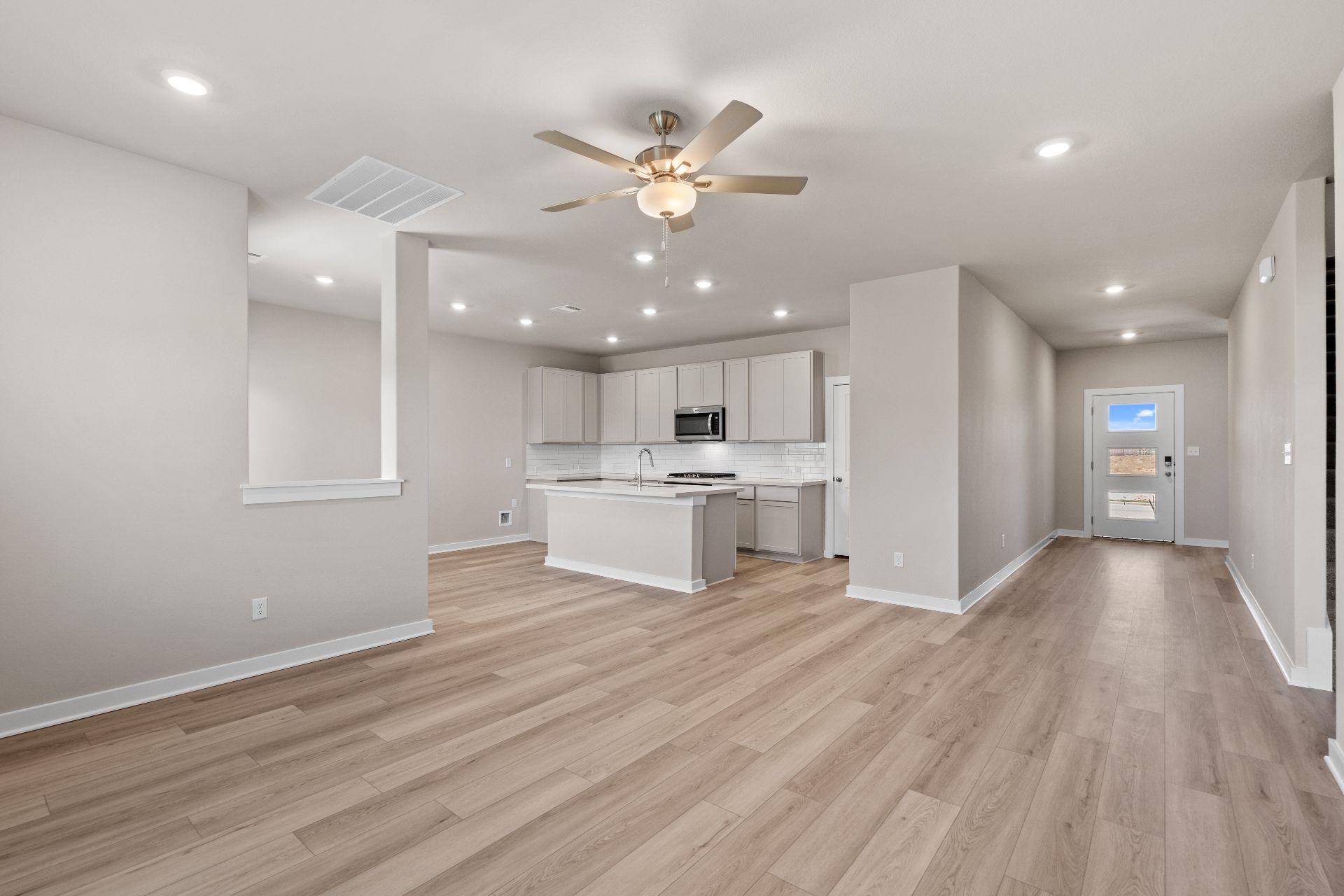 251 Red Tail Hawk Ln, Cedar Creek, TX 78612