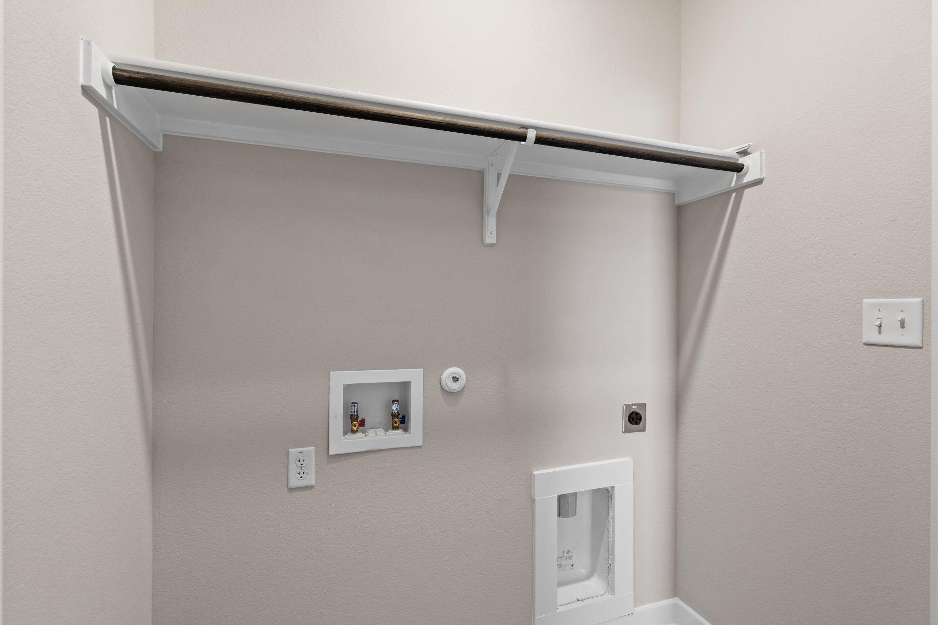 251 Red Tail Hawk Ln, Cedar Creek, TX 78612