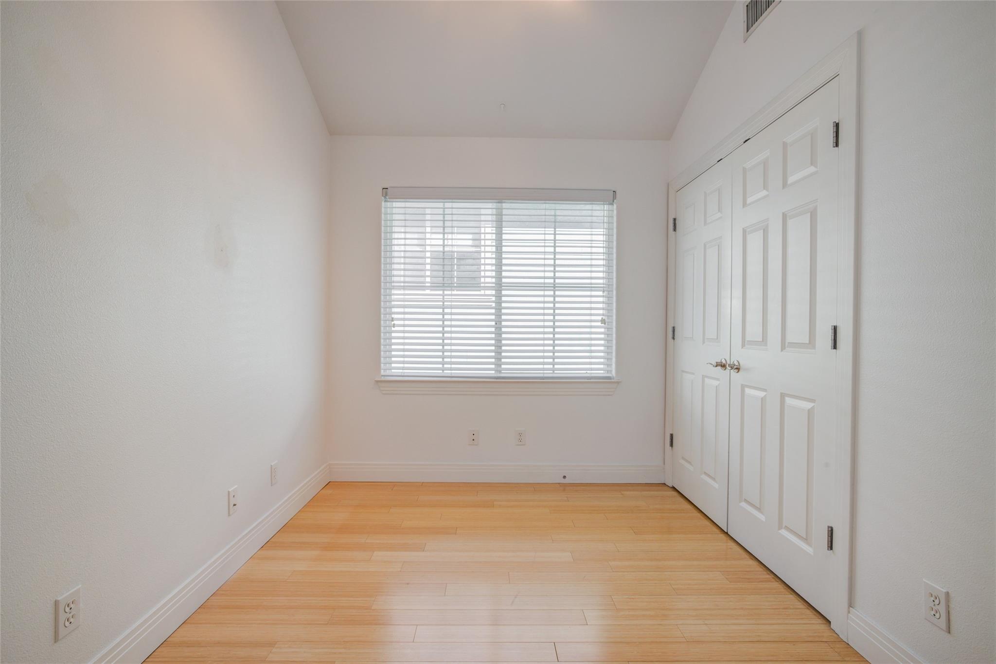 4109 E 12th St # 2, Austin, TX 78721