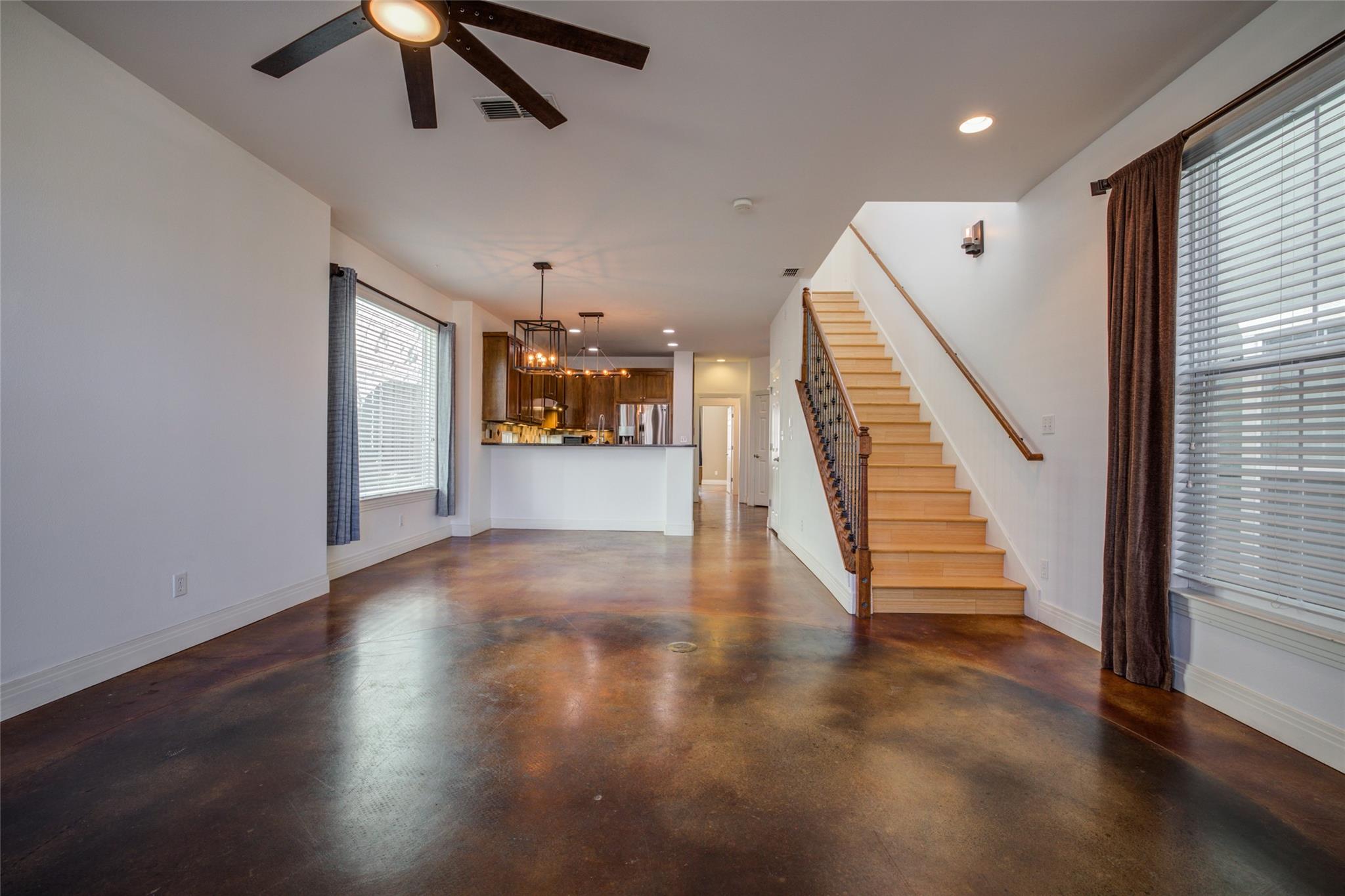 4109 E 12th St # 2, Austin, TX 78721