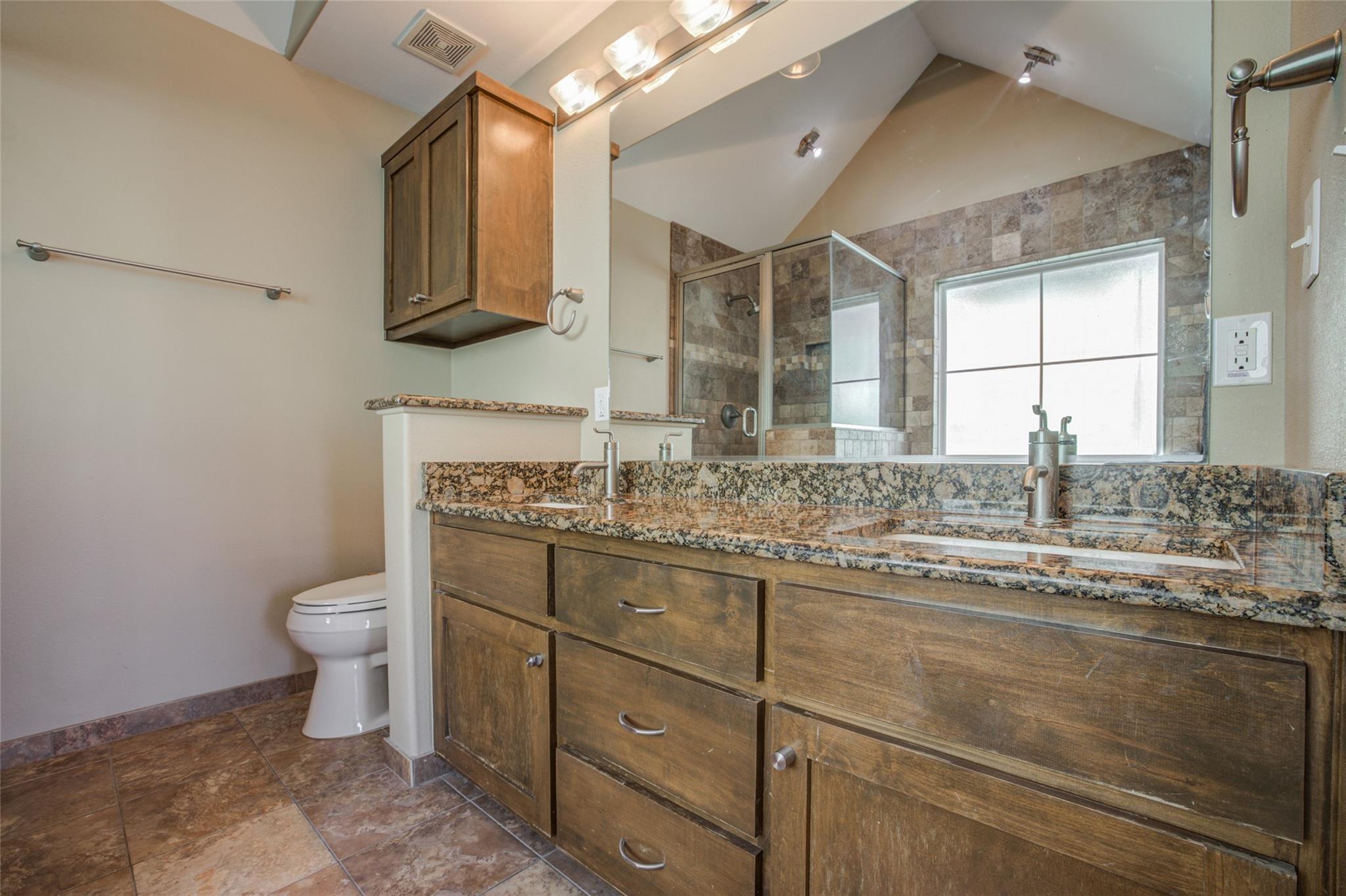 4109 E 12th St # 2, Austin, TX 78721