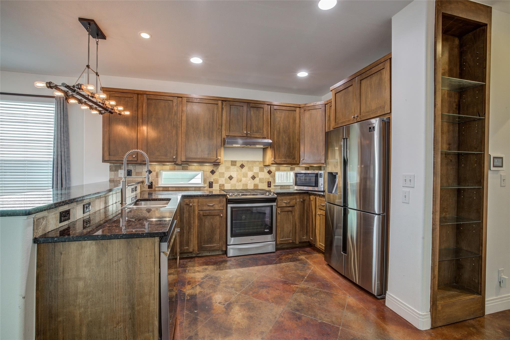 4109 E 12th St # 2, Austin, TX 78721