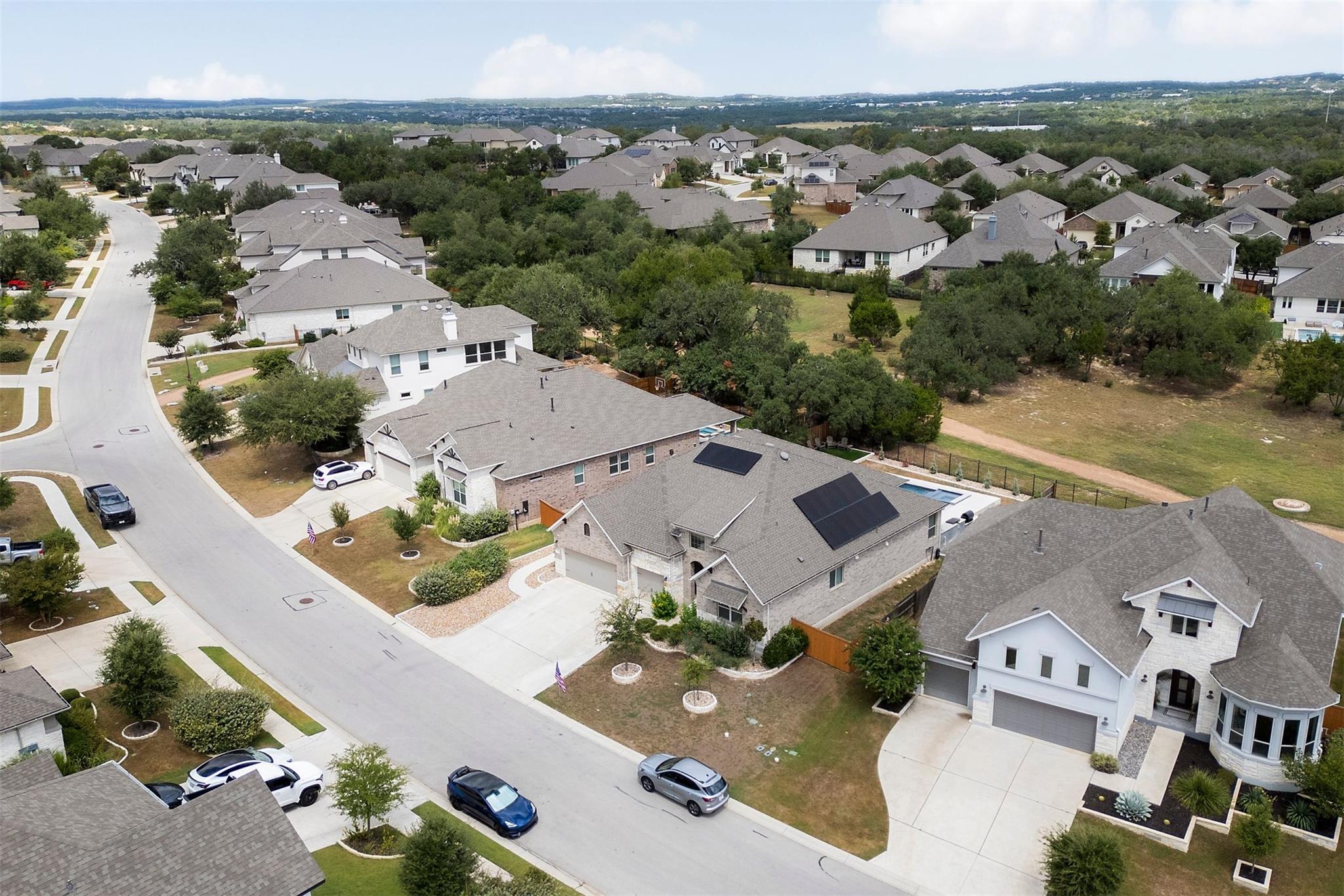 261 Double L Dr, Dripping Springs, TX 78620