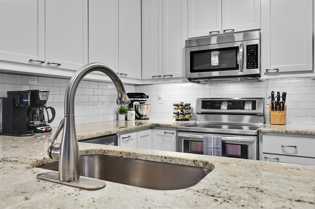 3404 American Dr # 1105, Lago Vista, TX 78645