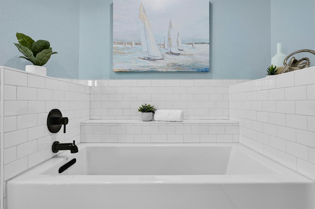 3404 American Dr # 1105, Lago Vista, TX 78645