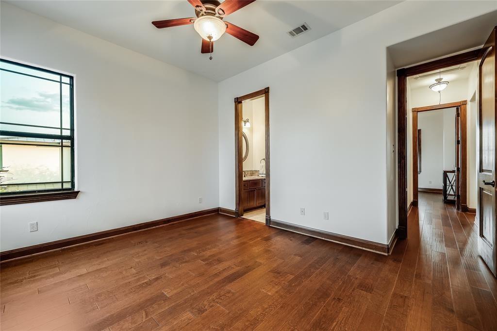 17005 Northlake Hills Dr, Jonestown, TX 78645