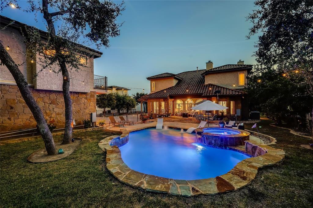 17005 Northlake Hills Dr, Jonestown, TX 78645