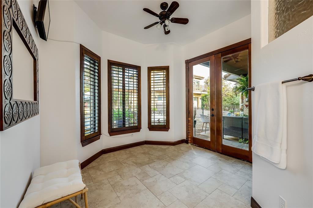 17005 Northlake Hills Dr, Jonestown, TX 78645