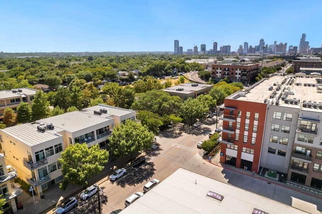 2401 E 6th St # 5068, Austin, TX 78702