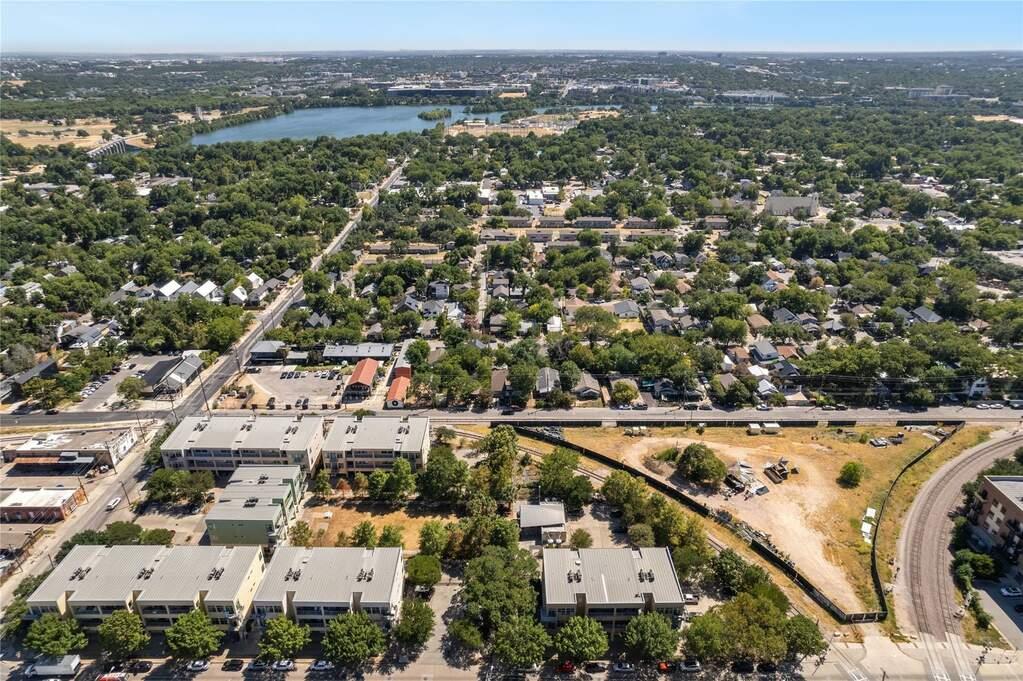 2401 E 6th St # 5068, Austin, TX 78702