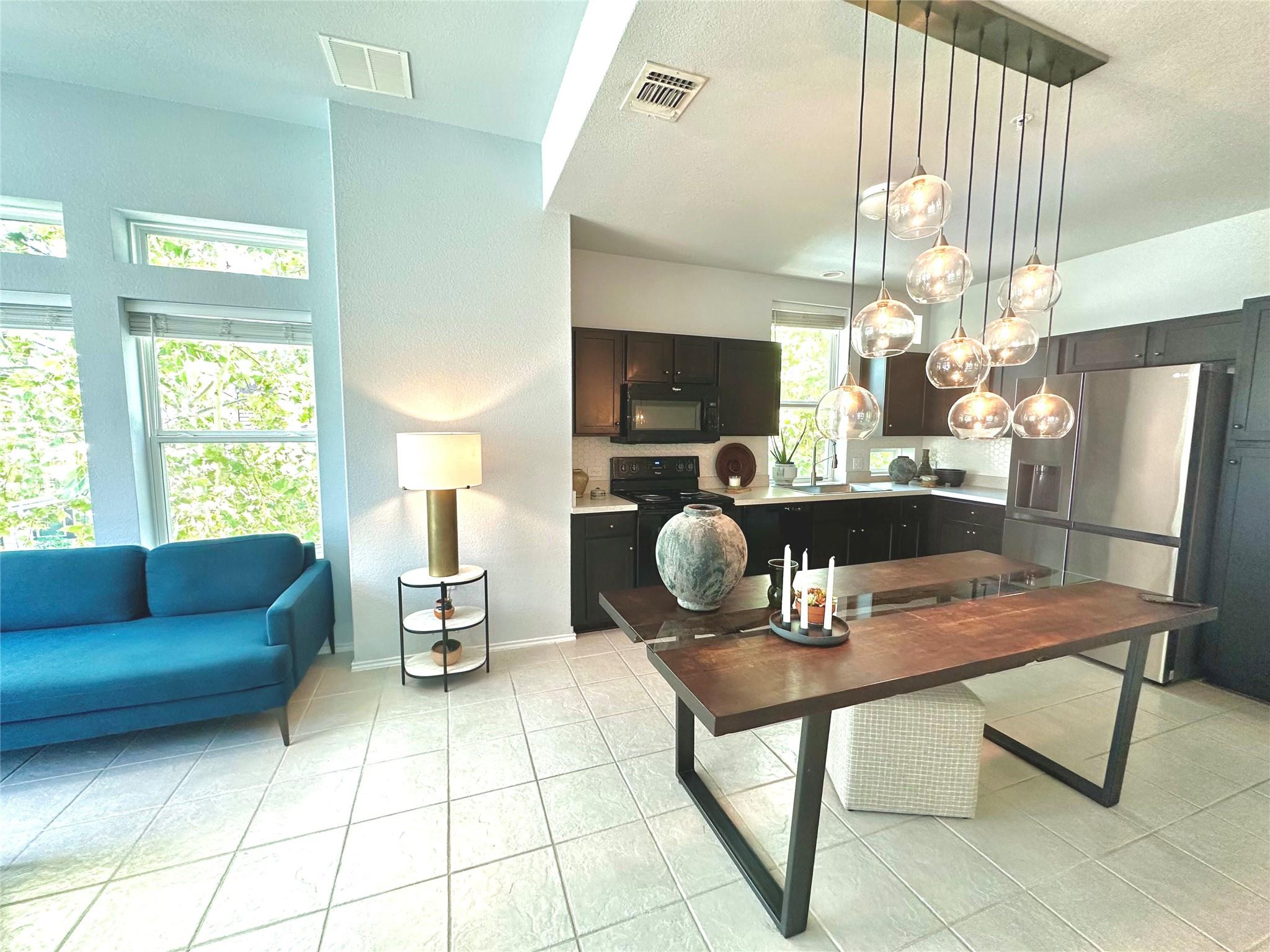 4323 Nitschke St, Austin, TX 78723