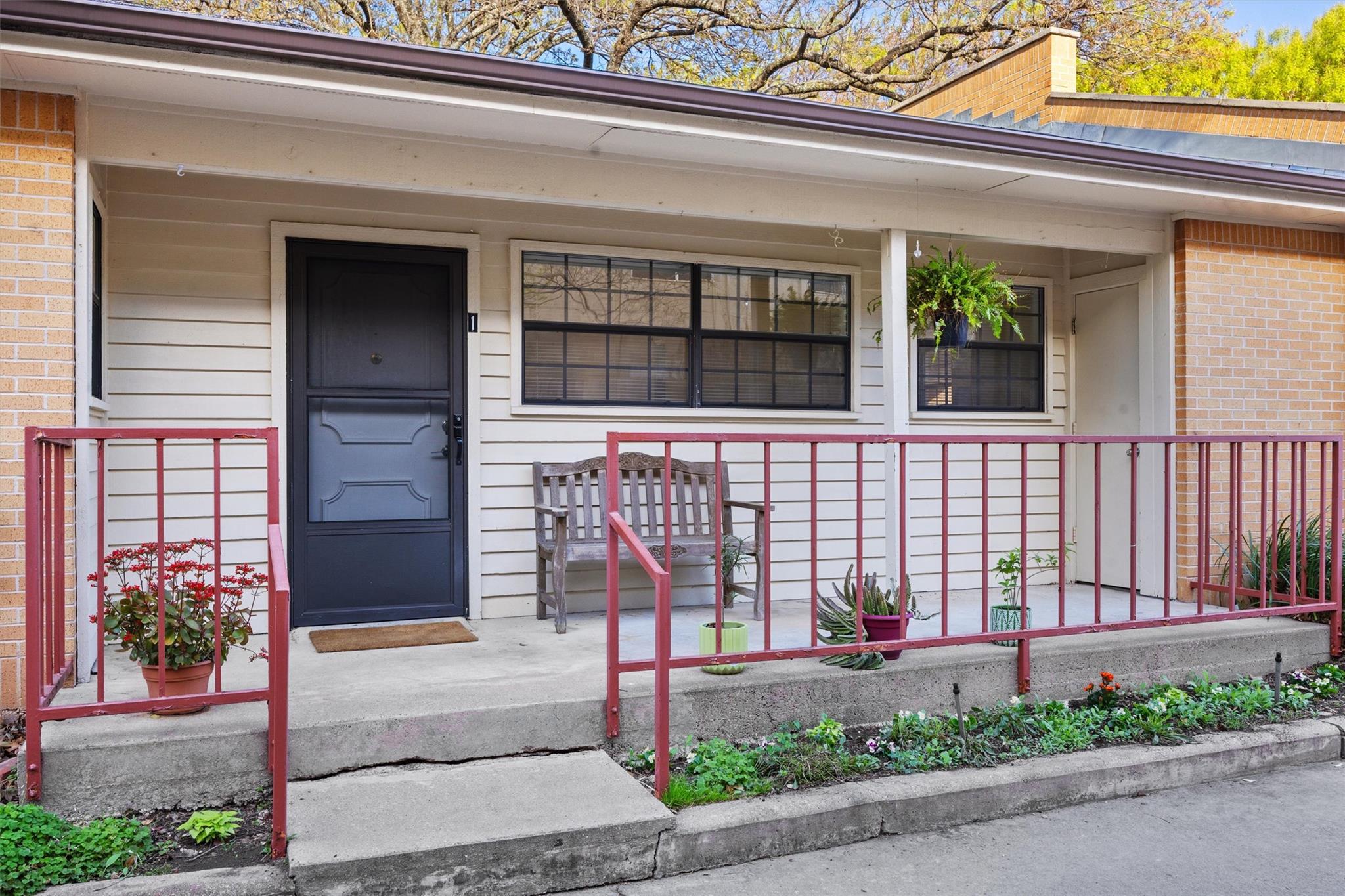 2301 LAWNMONT Ave # APT 1, Austin, TX 78756