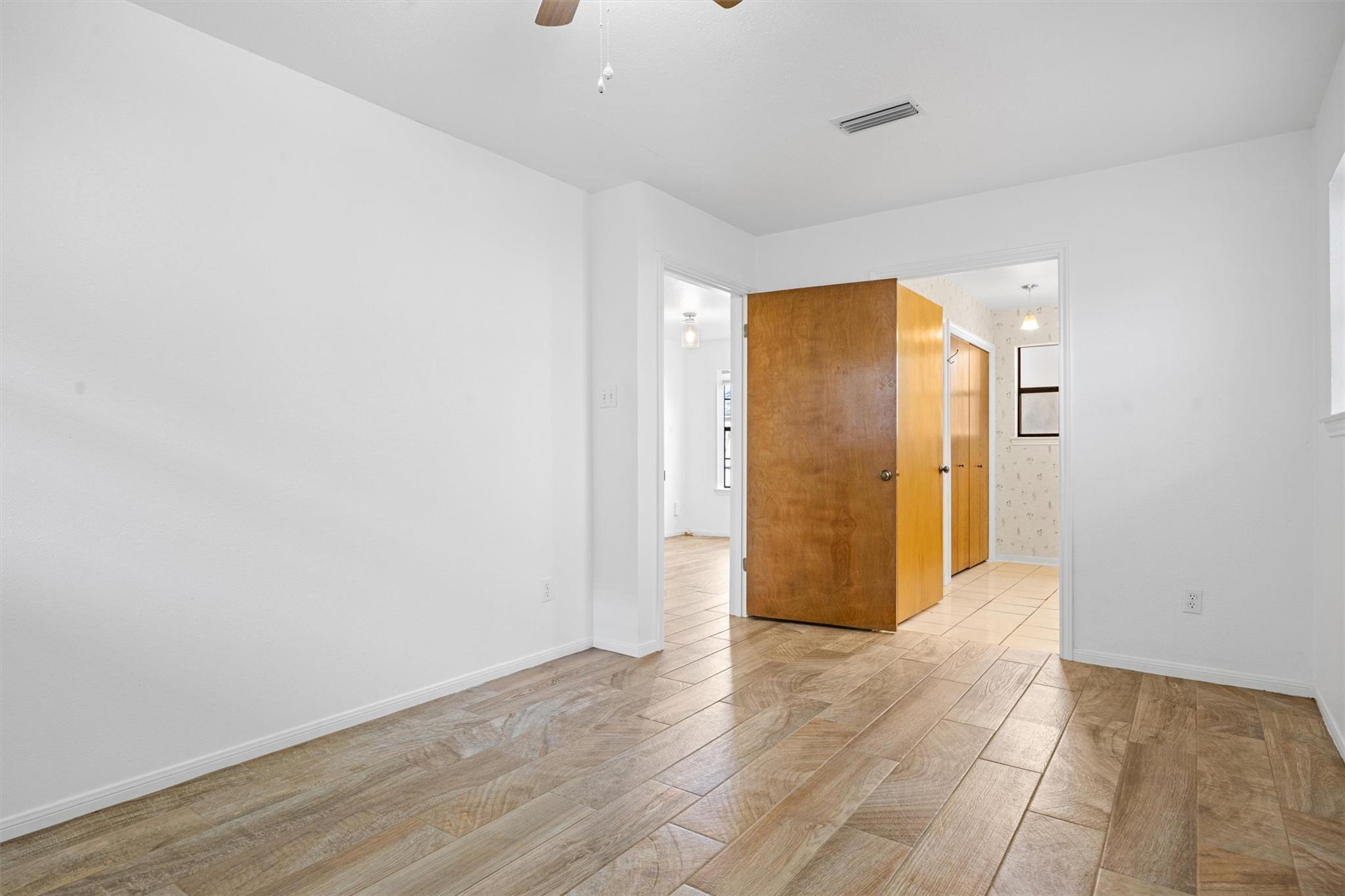 2301 LAWNMONT Ave # APT 1, Austin, TX 78756
