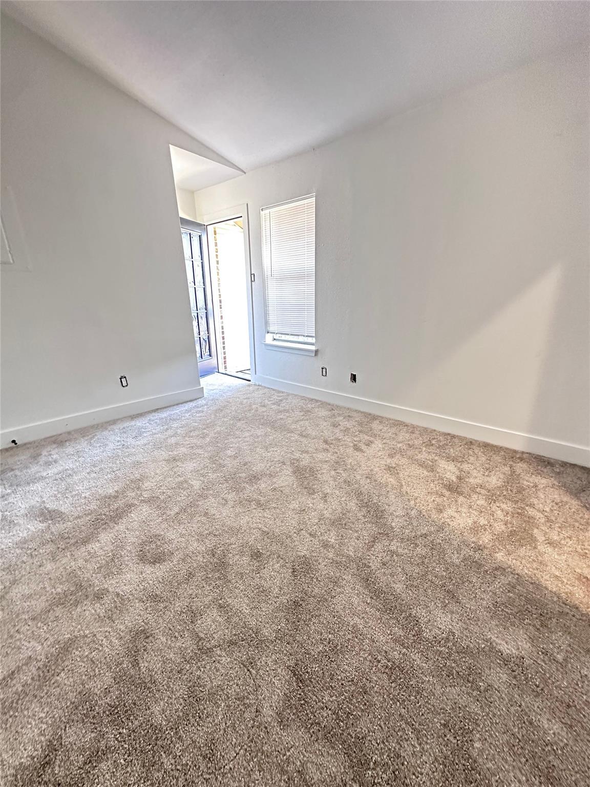 1830 River Crossing Cir # C, Austin, TX 78741