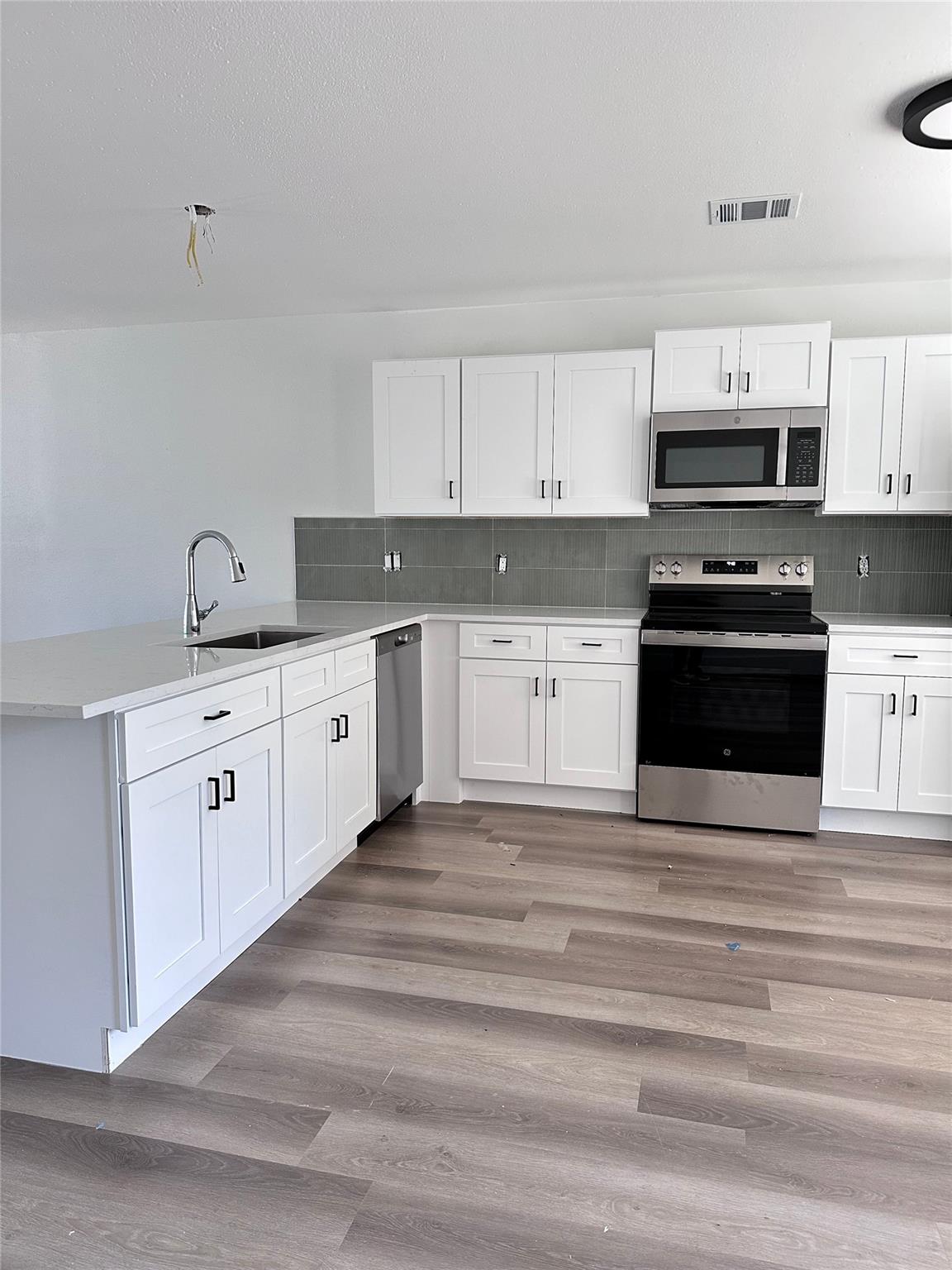 1830 River Crossing Cir # C, Austin, TX 78741