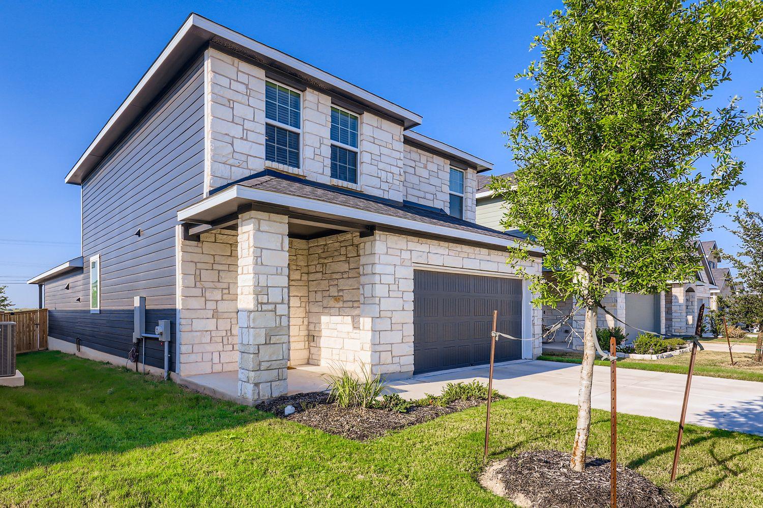 157 Lt Rusty Dr, Jarrell, TX 76537