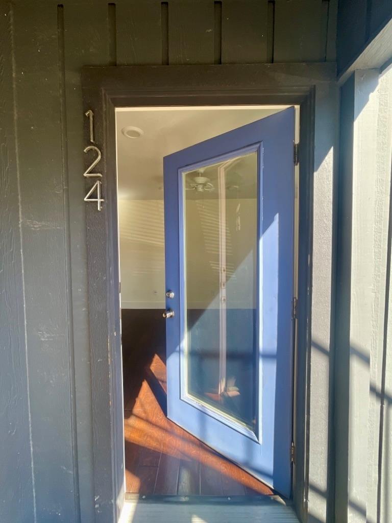 909 Reinli St # 124, Austin, TX 78751