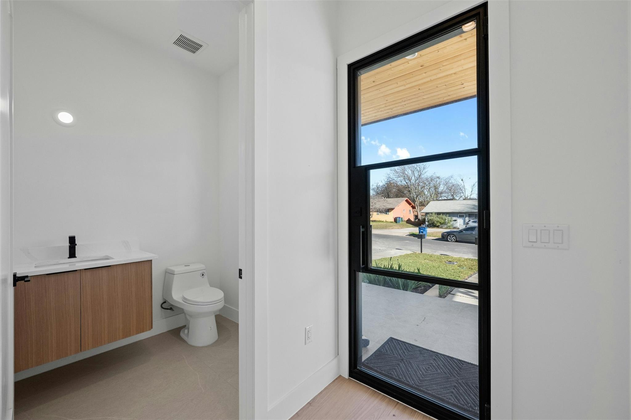 1407 Valleyridge Dr # B, Austin, TX 78704