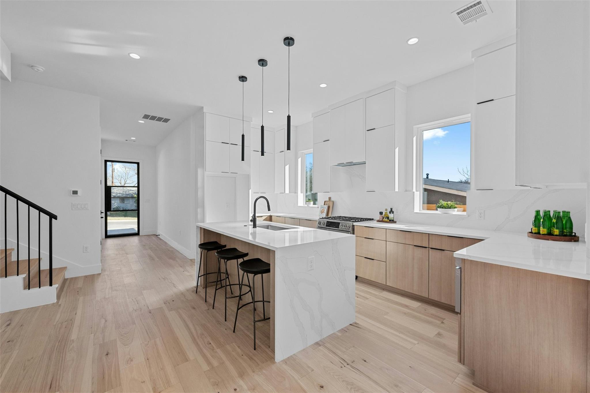 1407 Valleyridge Dr # B, Austin, TX 78704