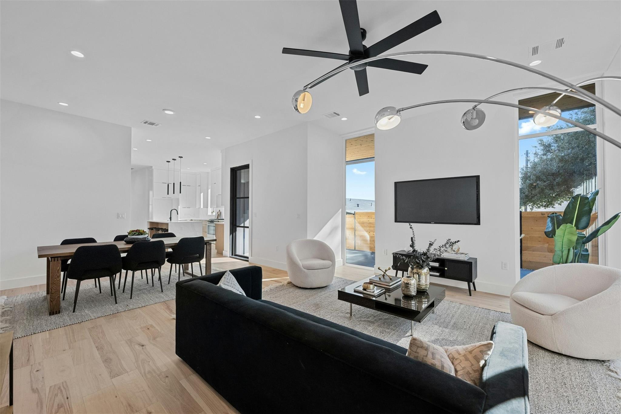 1407 Valleyridge Dr # B, Austin, TX 78704