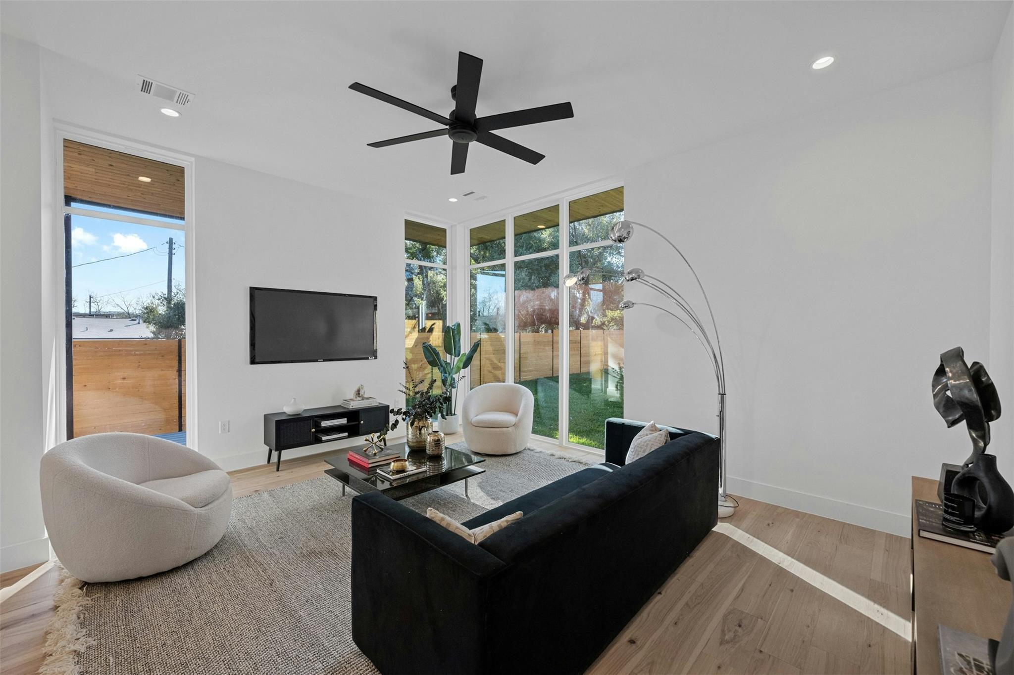 1407 Valleyridge Dr # B, Austin, TX 78704