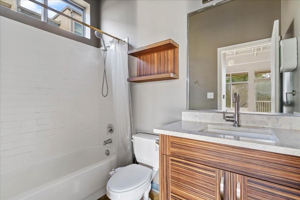 2401 E 6th St # 62, Austin, TX 78702