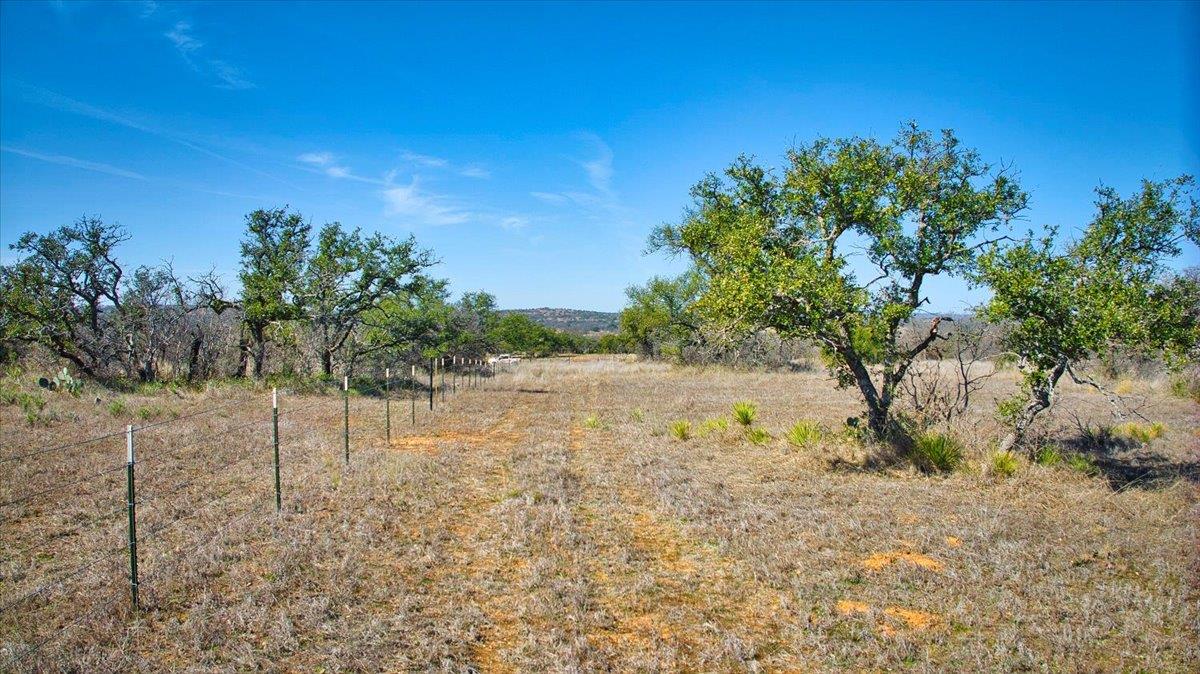 17431 Hickory Grove Dr, Pontotoc, TX 76820