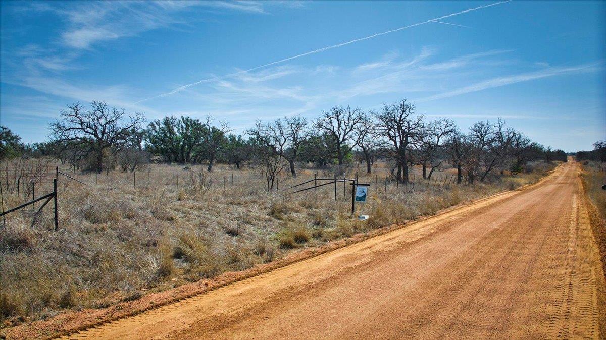 17431 Hickory Grove Dr, Pontotoc, TX 76820