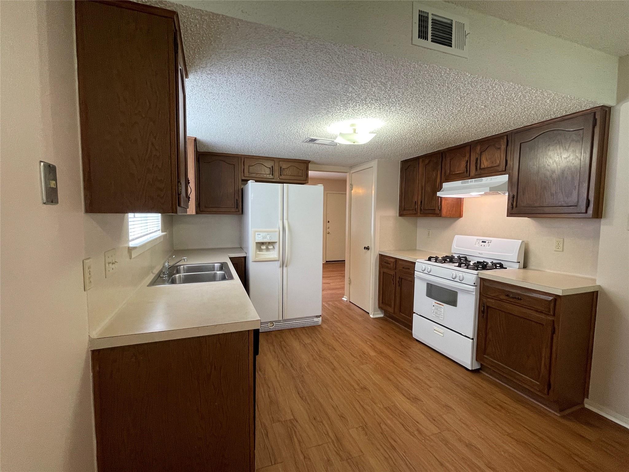 8116 Pilgrims Pl, Austin, TX 78759