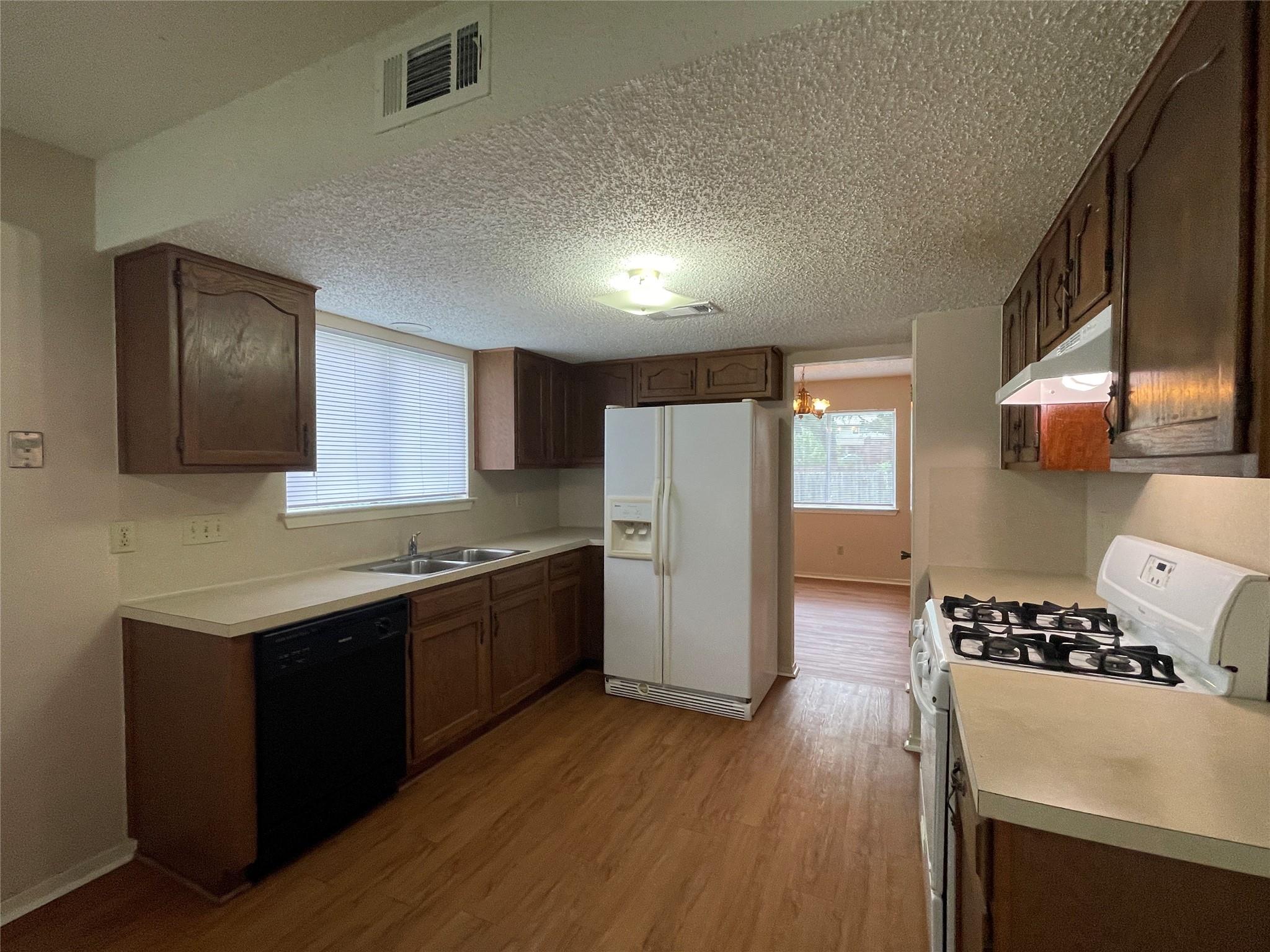 8116 Pilgrims Pl, Austin, TX 78759