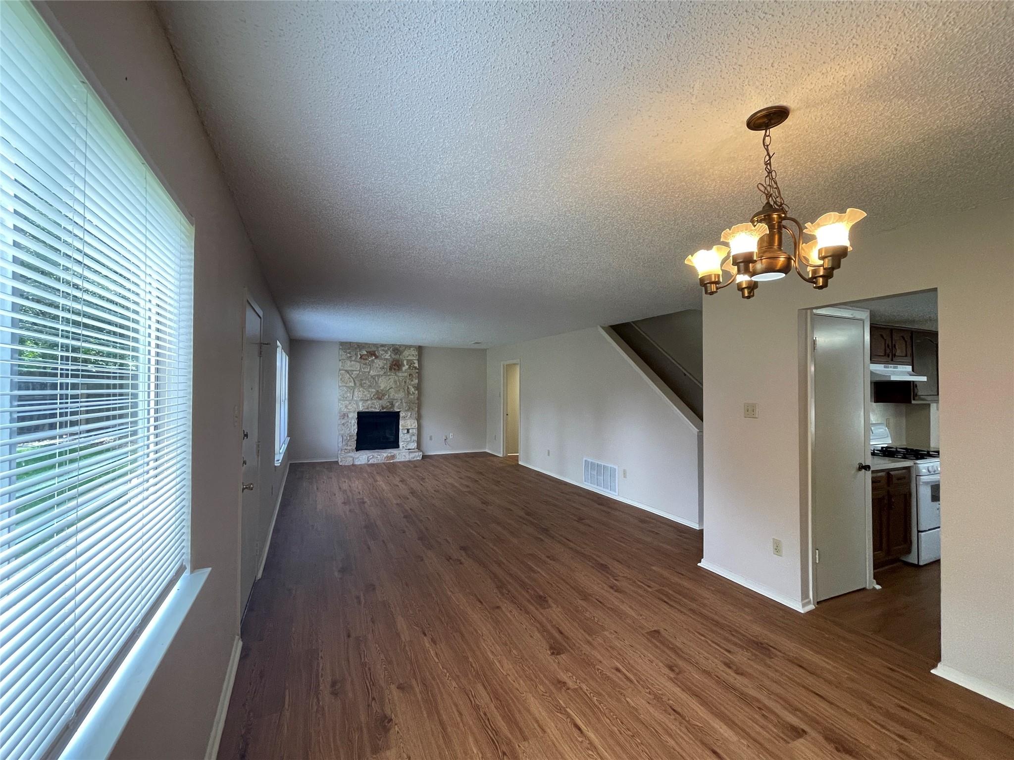 8116 Pilgrims Pl, Austin, TX 78759