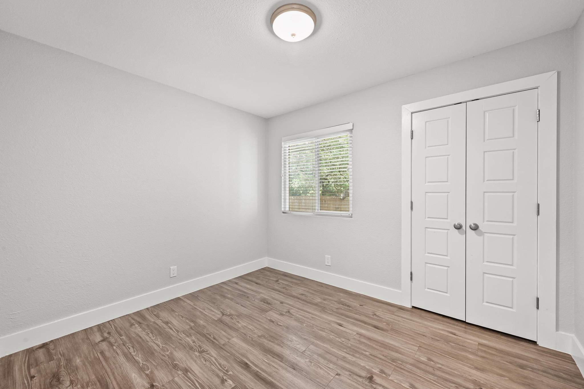 911 Acorn Oaks Dr, Austin, TX 78745