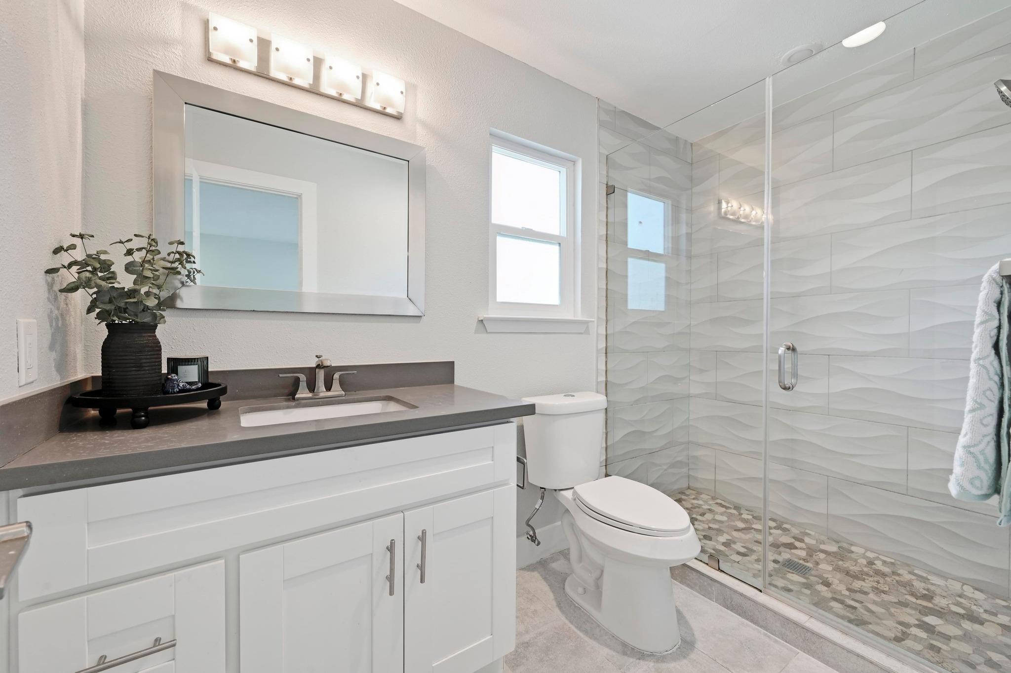 911 Acorn Oaks Dr, Austin, TX 78745