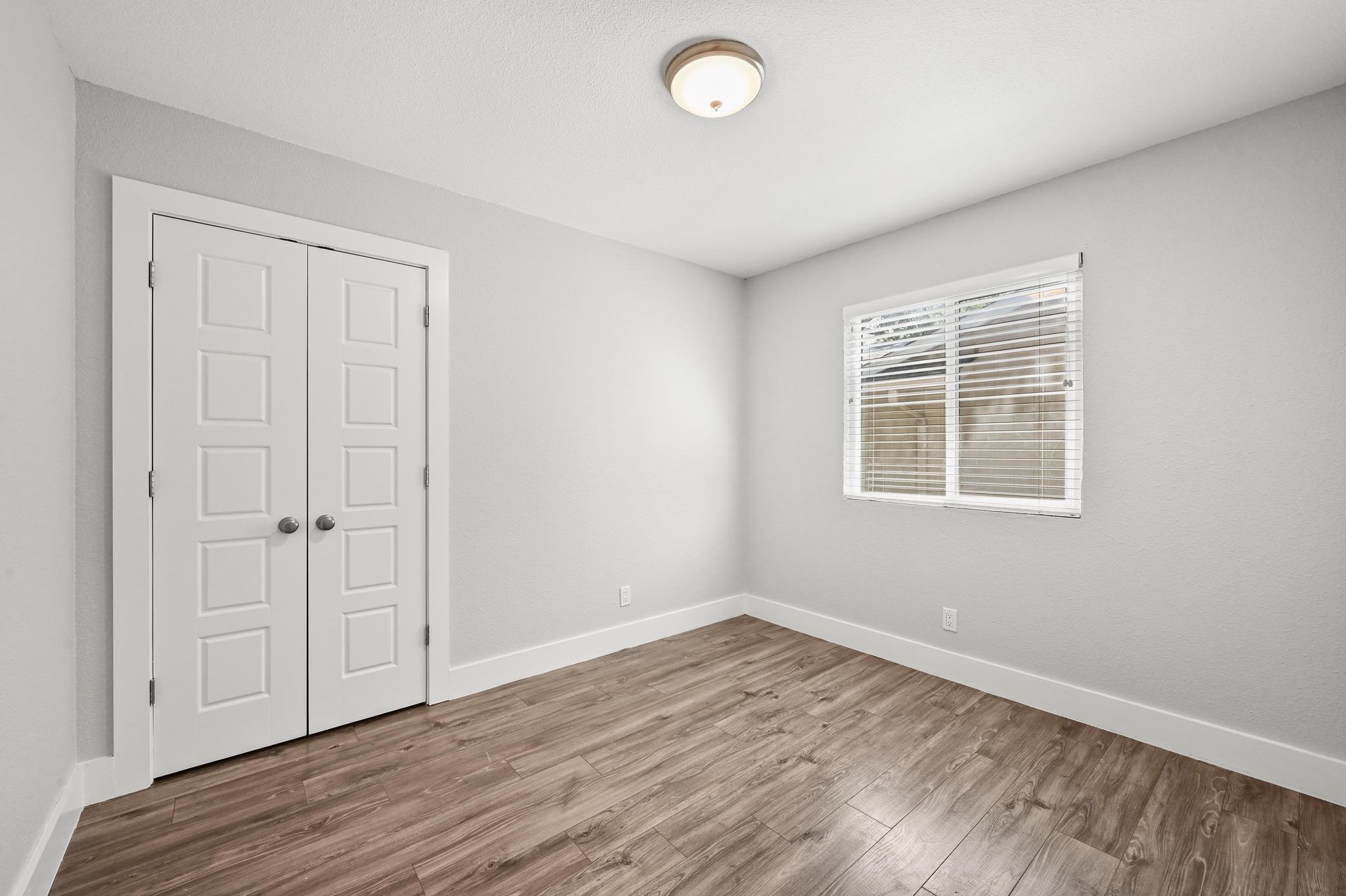 911 Acorn Oaks Dr, Austin, TX 78745