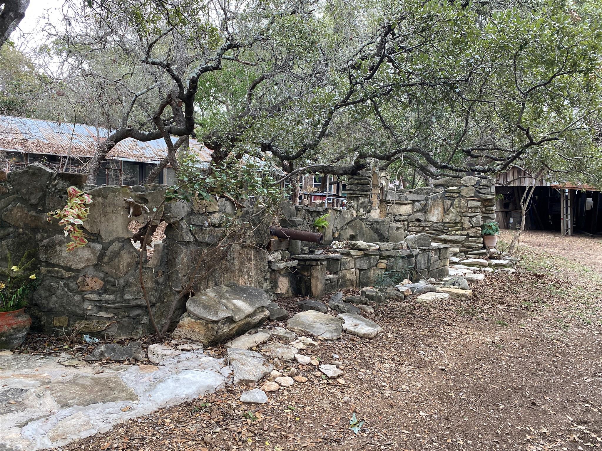 207 Hub Dr, Wimberley, TX 78676