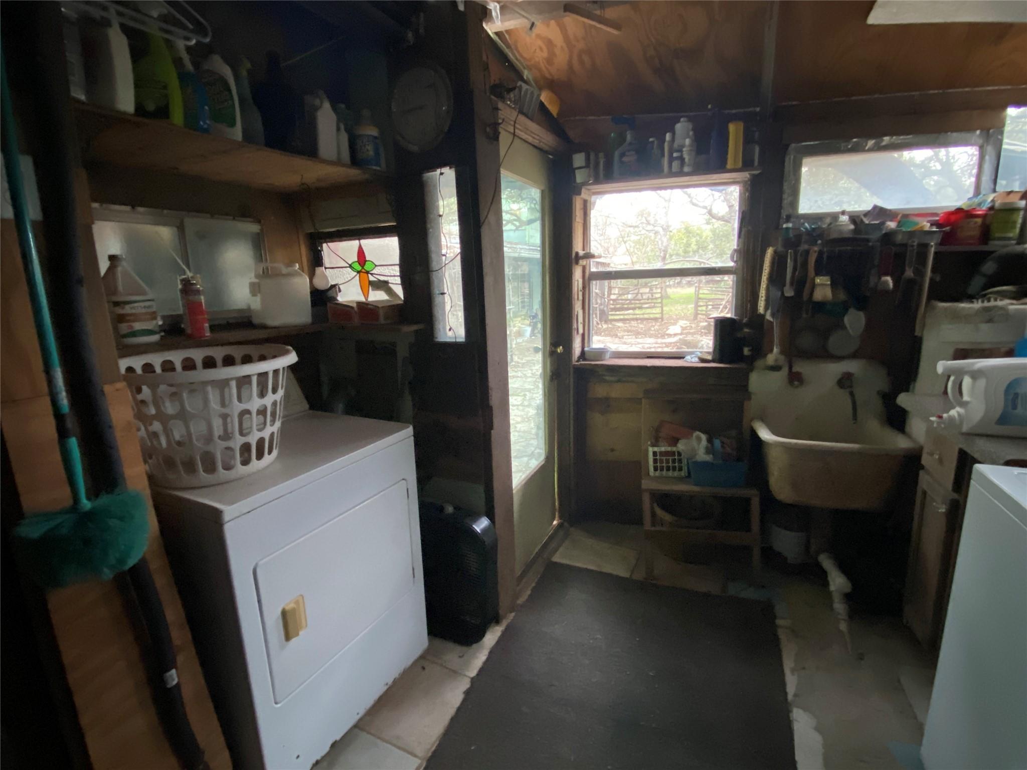 207 Hub Dr, Wimberley, TX 78676