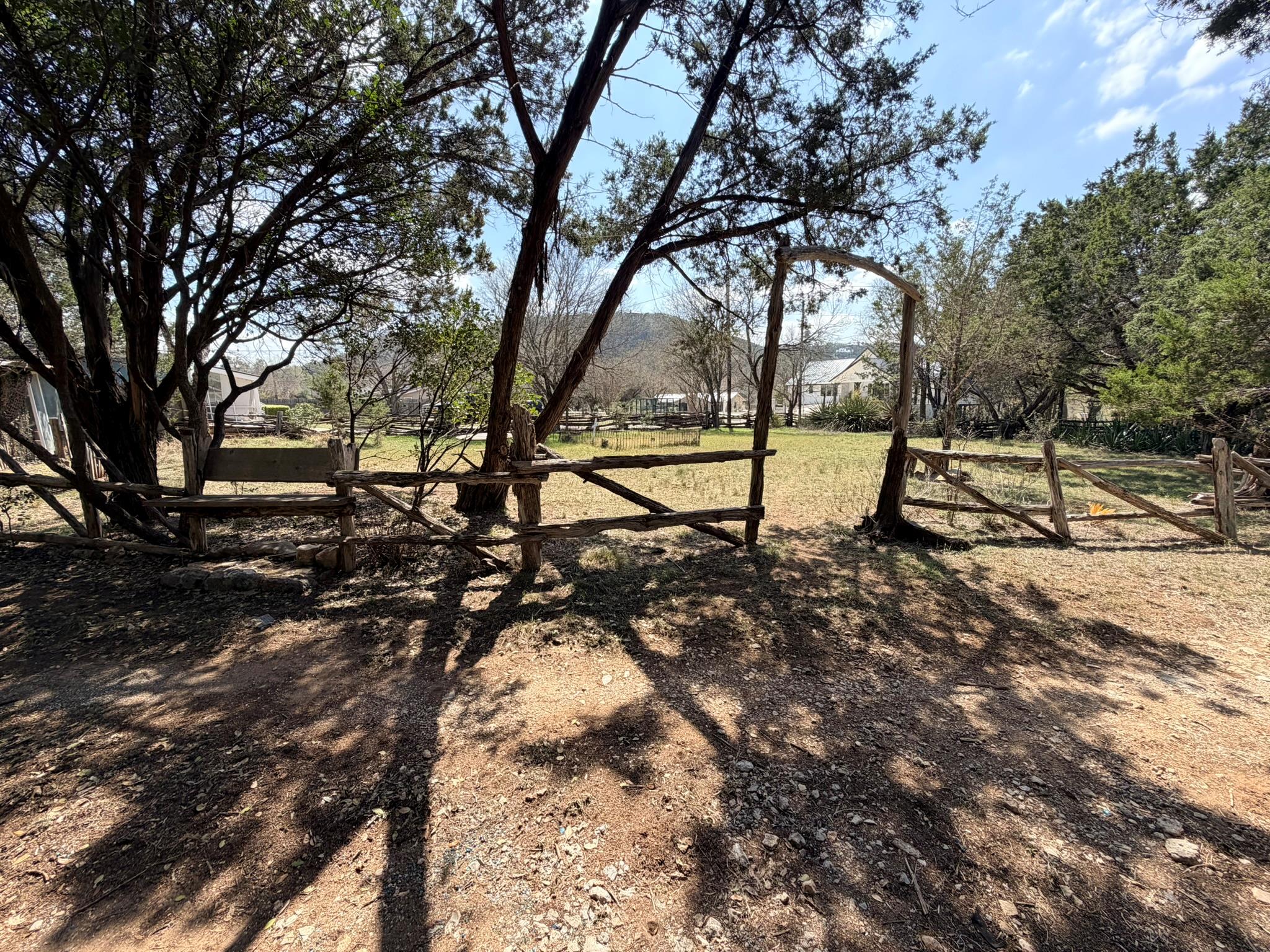 207 Hub Dr, Wimberley, TX 78676