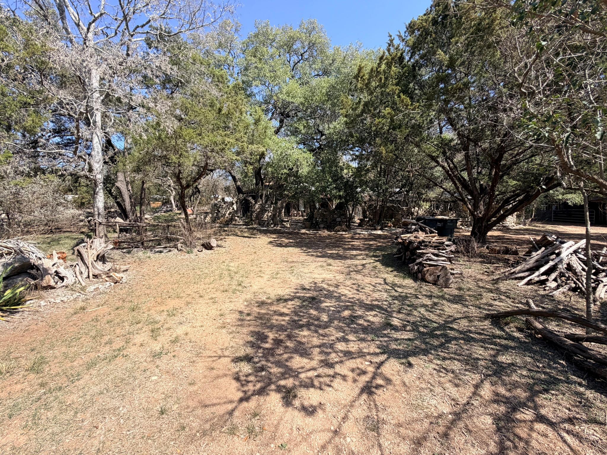 207 Hub Dr, Wimberley, TX 78676