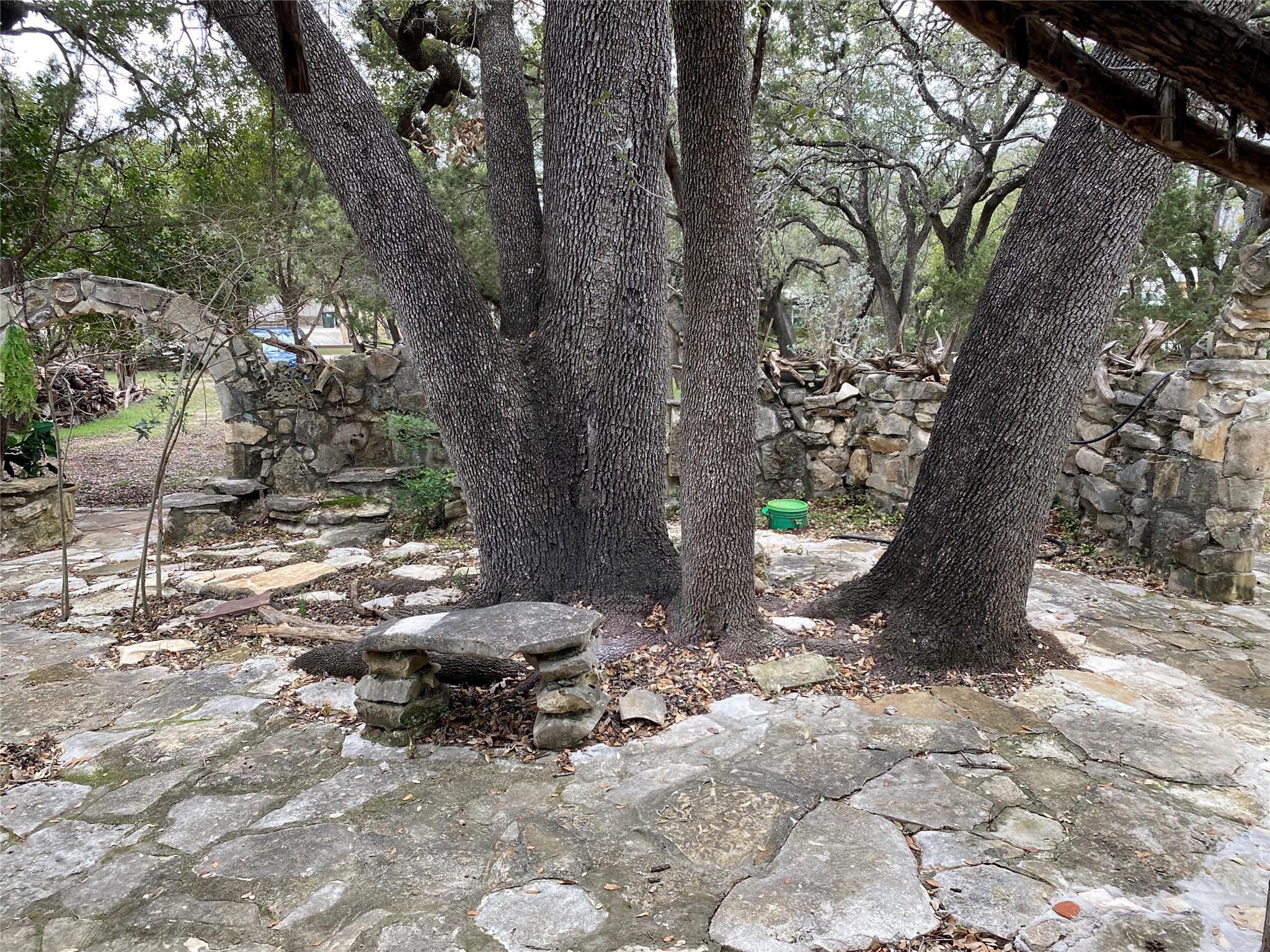 207 Hub Dr, Wimberley, TX 78676