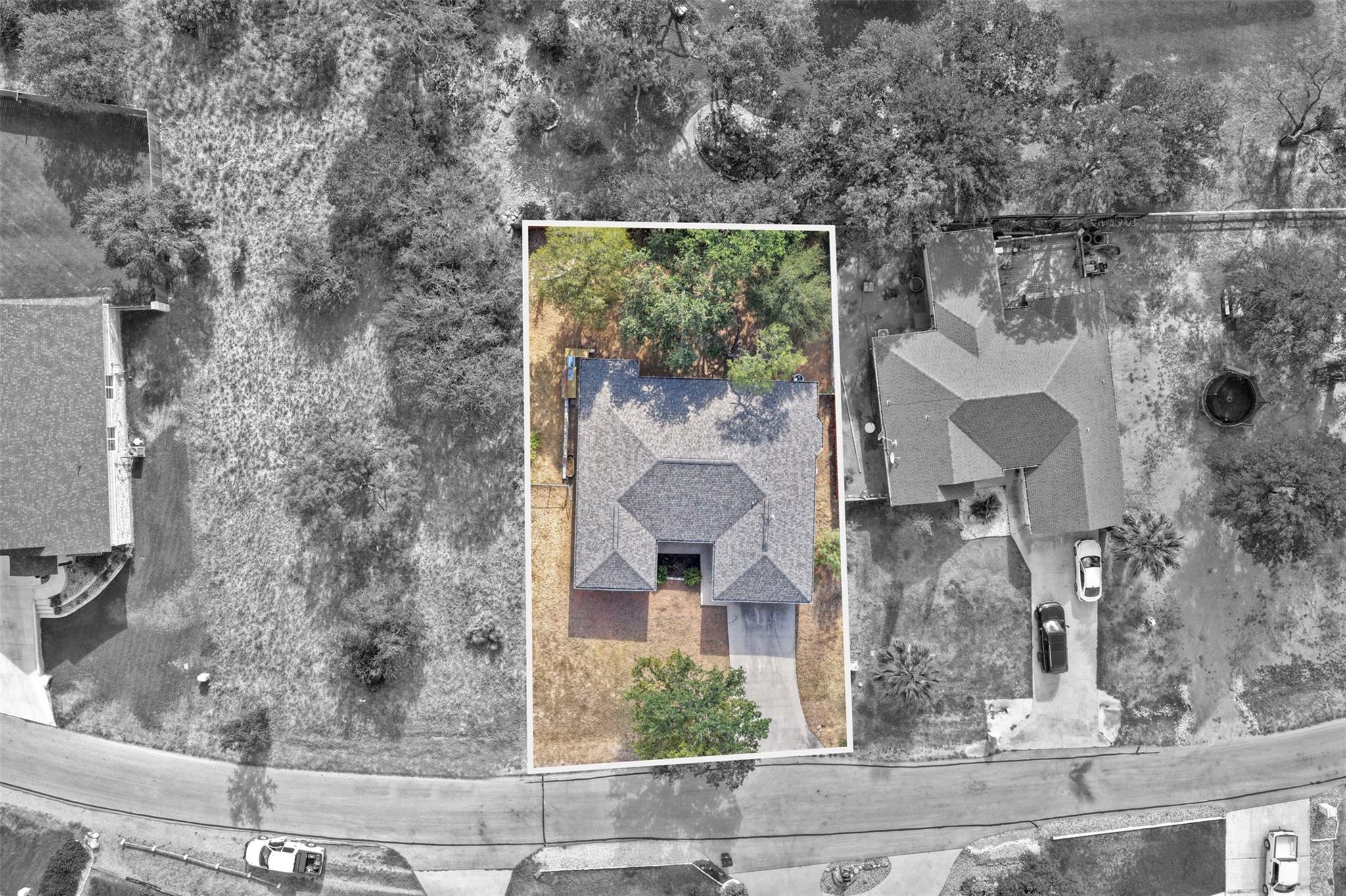 122 Eagle Point Dr, Kingsland, TX 78639