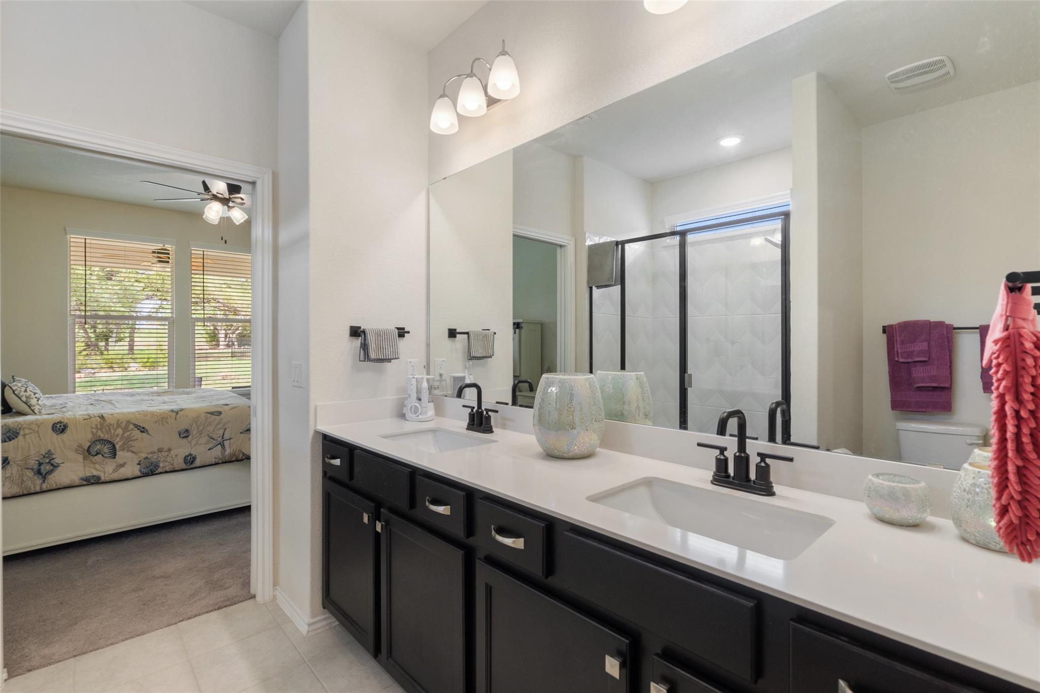 902 Saratoga Ln, Georgetown, TX 78633