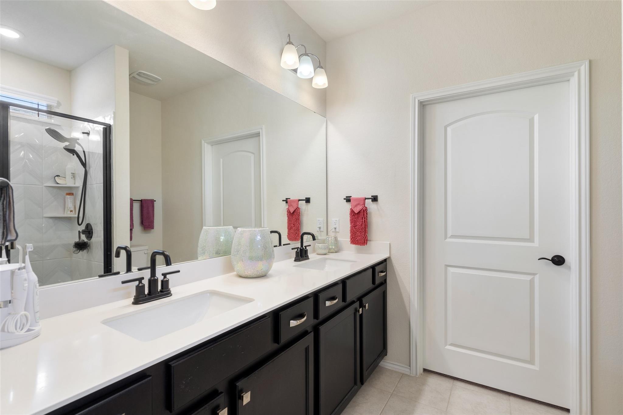 902 Saratoga Ln, Georgetown, TX 78633