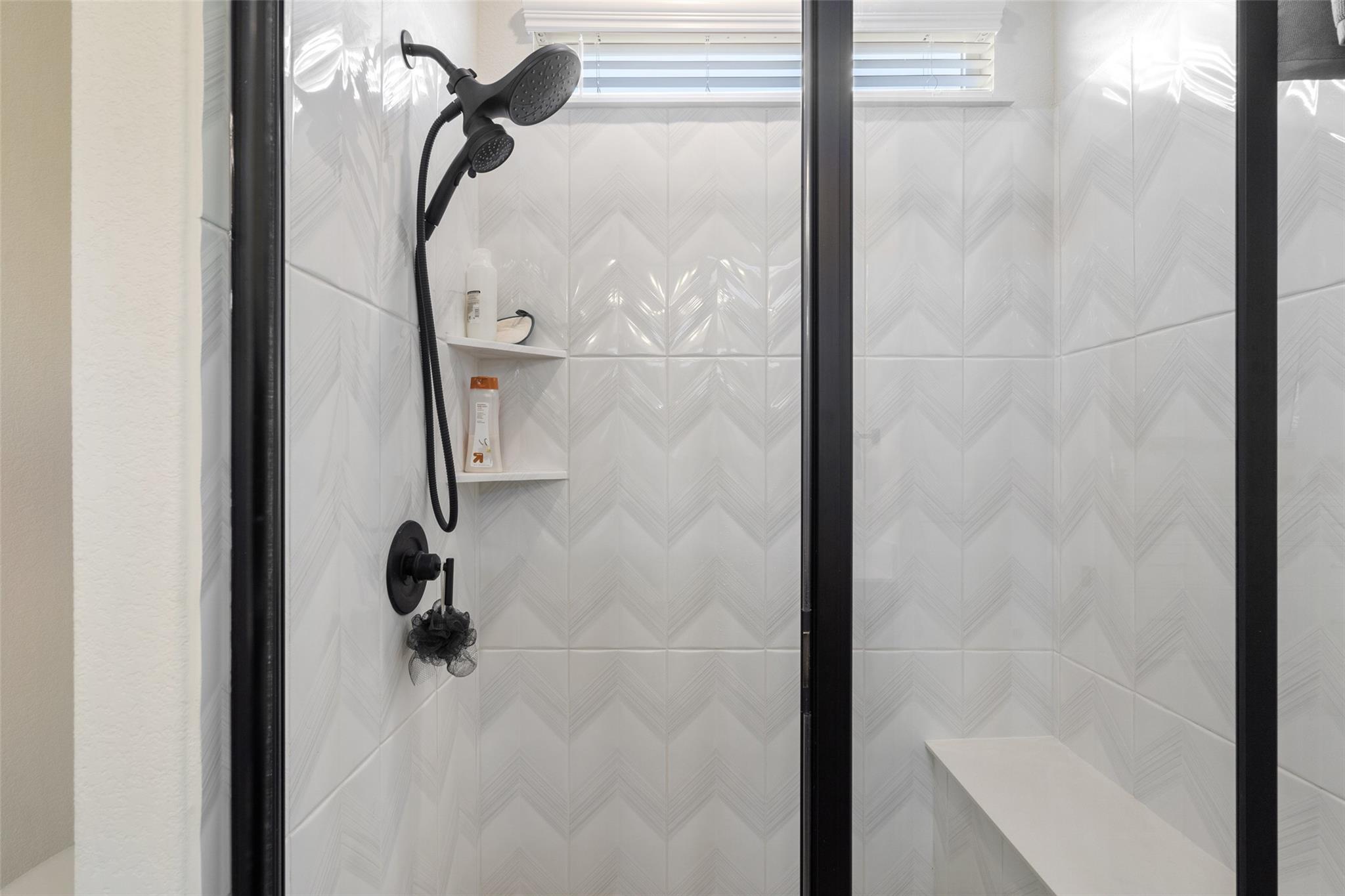 902 Saratoga Ln, Georgetown, TX 78633