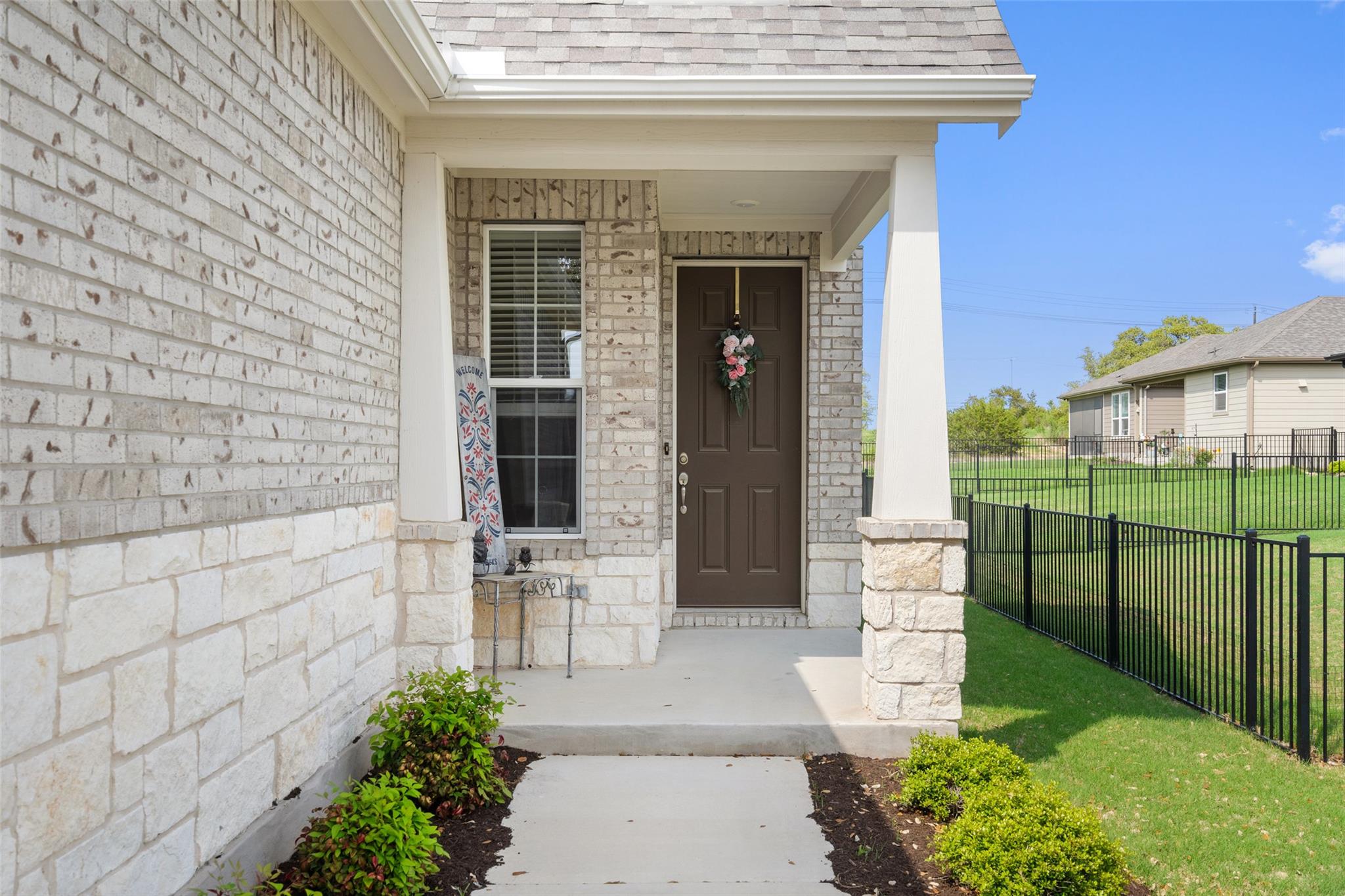 902 Saratoga Ln, Georgetown, TX 78633